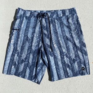 Outerknown Boardshorts Mens 32 amazing condition